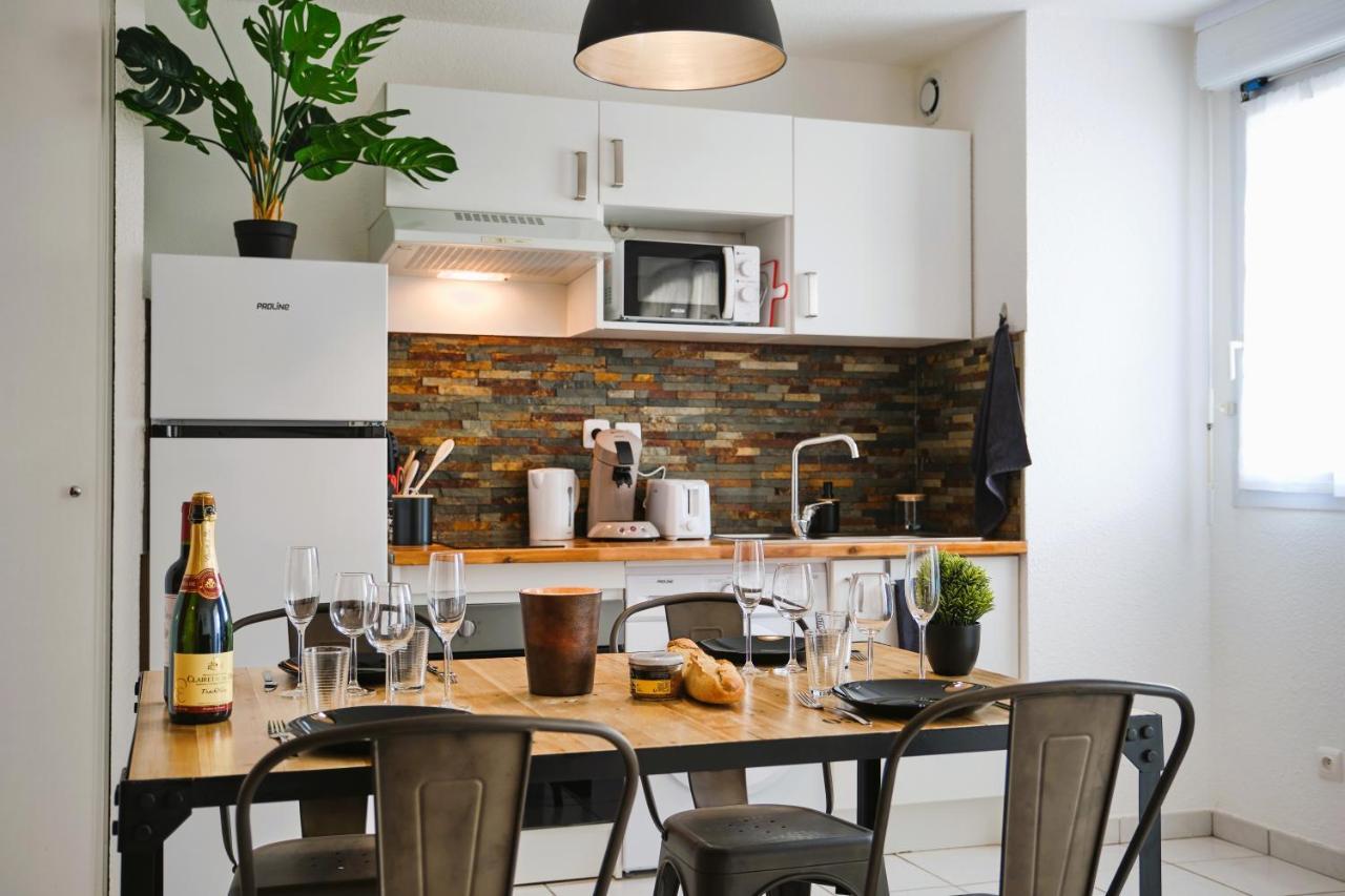 Tout Confort ! Calme, Climatisation, Piscine, Parking Gratuit, Grande Terrasse, Netflix, Wifi Carcassonne Dış mekan fotoğraf